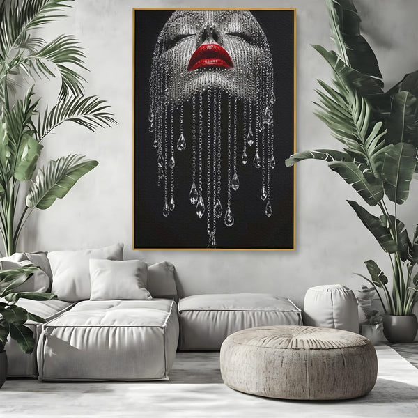 Tablou Canvas Premium, LuxCanva® P1041, Sub Ploaia de Diamante, Diamante, Ploaie, Regina, Cristal, Sclipire, Lanturi, Hipnotic, Sedinta, Fotomodel, Buze, Rosu, Living, Dormitor