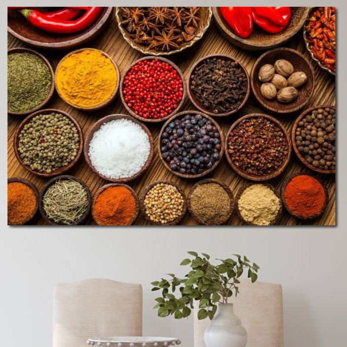 tablou canvas cu mirodenii, condimente si legume in boluri de lemn pe fundal rustic