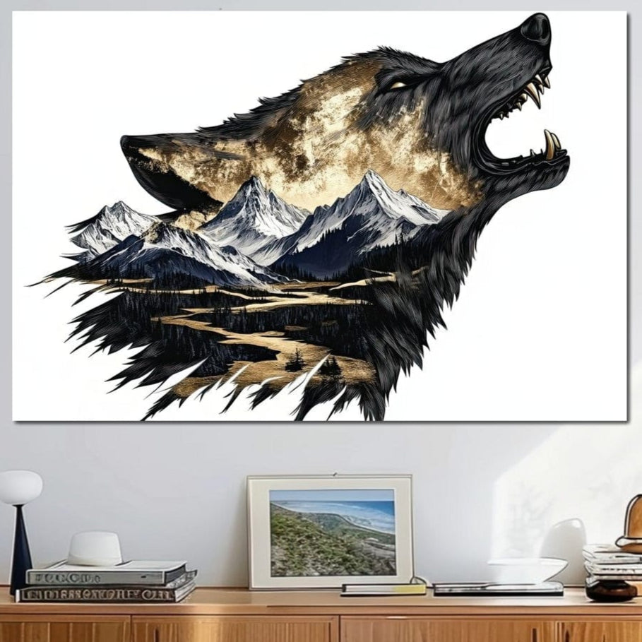 tablou canvas cu un lup salbatic in dubla expunere cu un peisaj montan cu reflexii aurii, pe fundal deschis