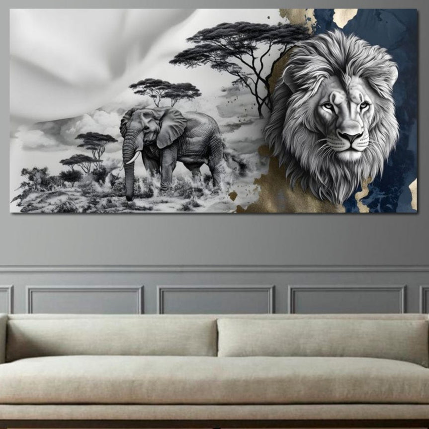 tablou canvas cu un cap de leu si un elefant african in fundal, redat in nuante monocrome cu accente aurii si albastre
