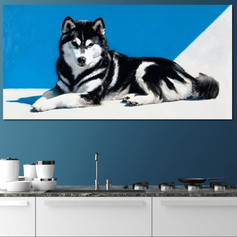 tablou canvas cu un caine husky alb si negru, stand relaxat, pictat pe fundal alb si albastru, cu accente moderne