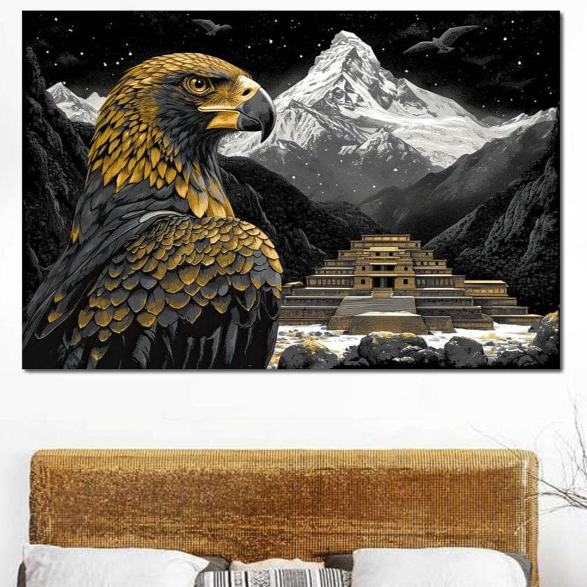 tablou canvas cu un vultur auriu in fata unui templu aztec pe fundal montan nocturn
