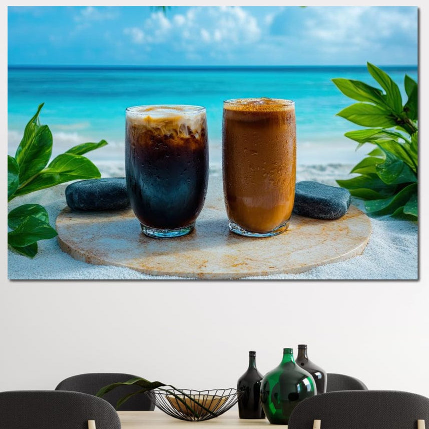 tablou canvas cu doua pahare cu cafea rece, pe fundal exotic de vacanta cu plaja si ocean