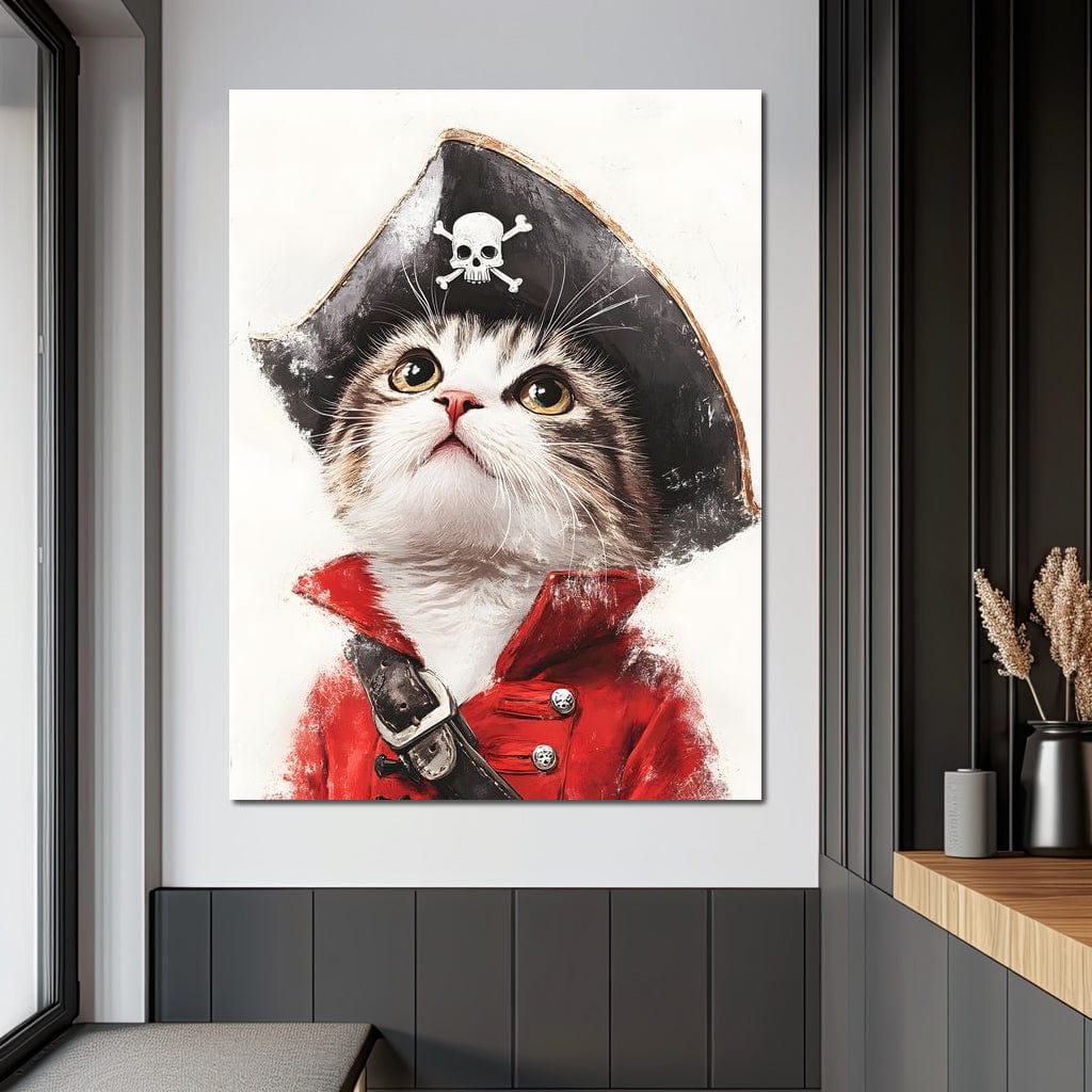 tablou canvas cu un pui de pisica imbracata in costum de pirat, pe fundal deschis si luminos