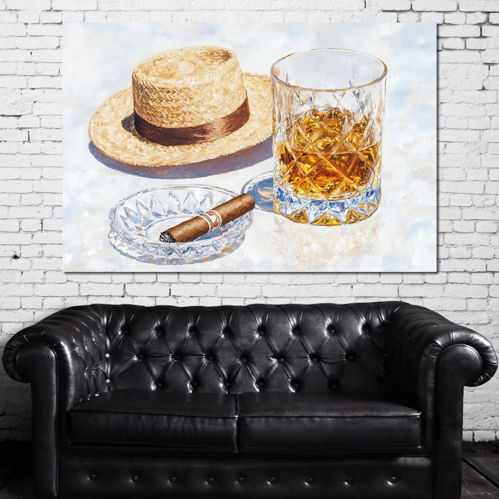 tablou canvas cu un pahar de whisky, o palarie si un trabuc intr-o scrumiera pe fundal deschis