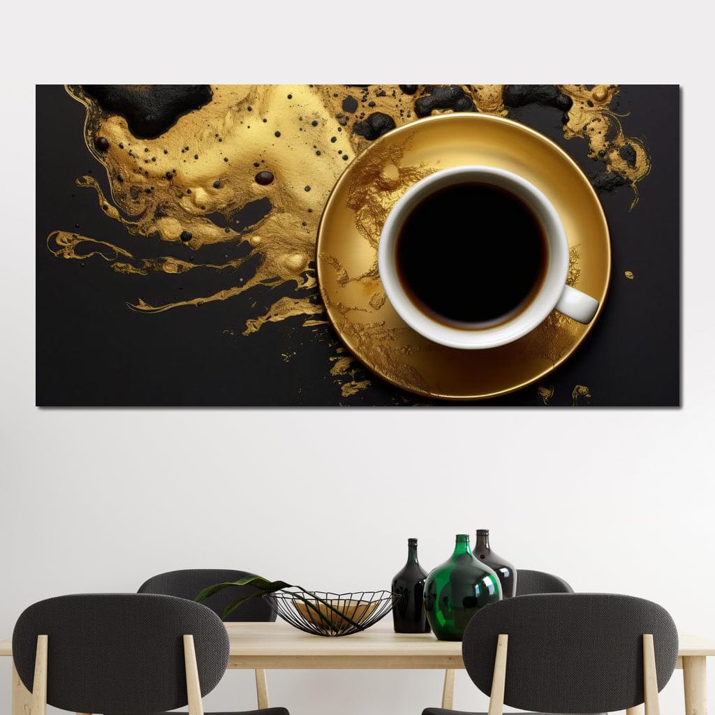 tablou canvas cu o ceasca de cafea espresso, pe o farfurie de aur, pe fundal intunecat cu accente aurii