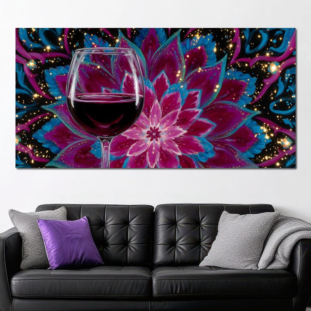tablou canvas cu un pahar de vin rosu, pe fundal abstract cu o floare roz pictata sub forma de mandala cu sclipiri aurii