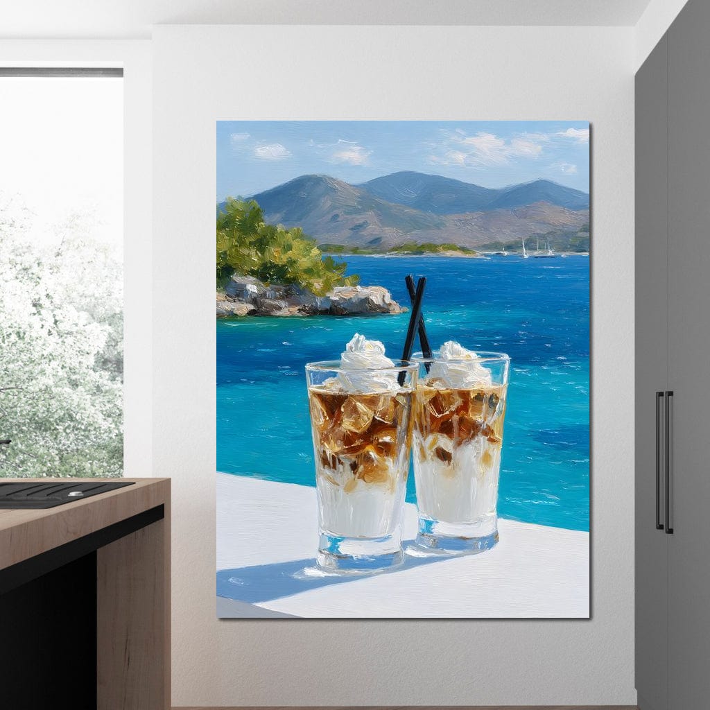 tablou canvas cu doua bauturi frappe cu frisca si gheata, pe fundal exotic cu ocean albastru si vegetatie