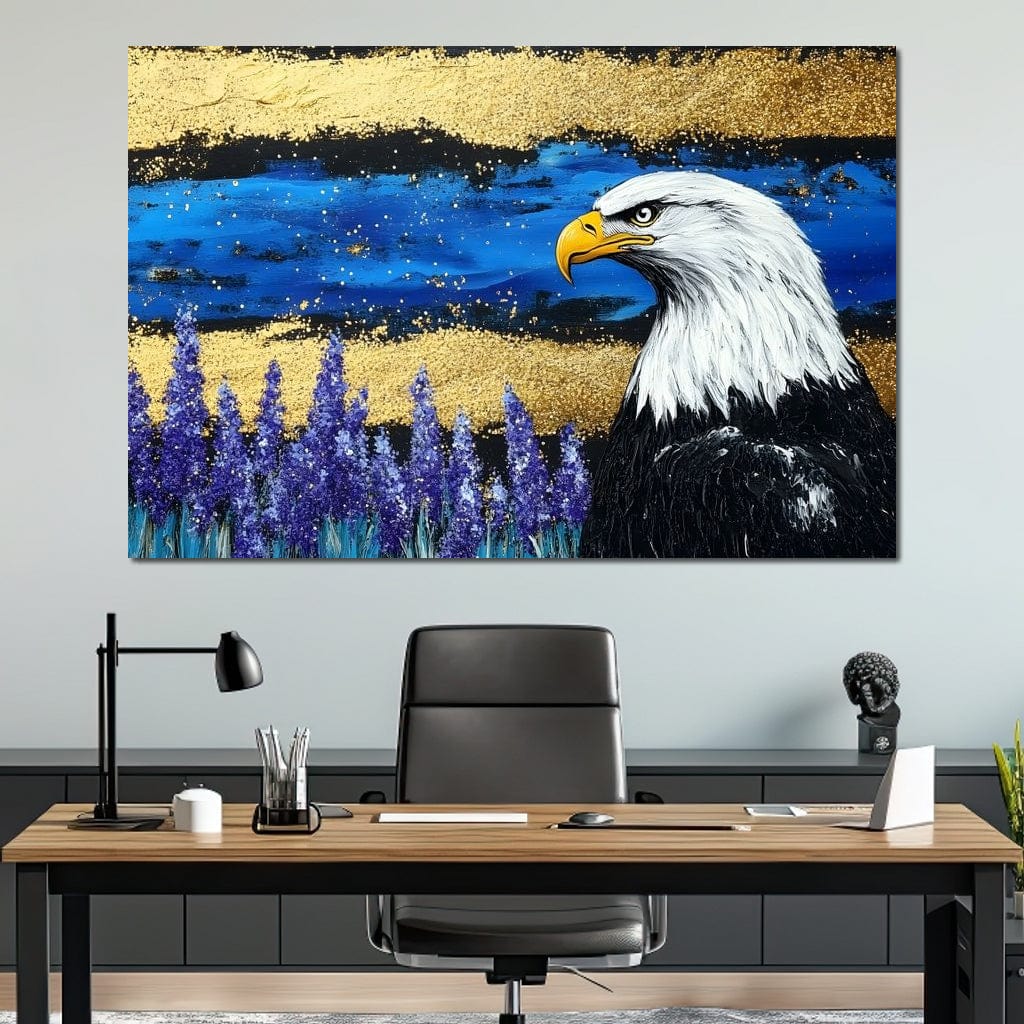 tablou canvas cu un vultur american intr-un camp de lavanda, pe fundal abstract cu accente de albastru si auriu