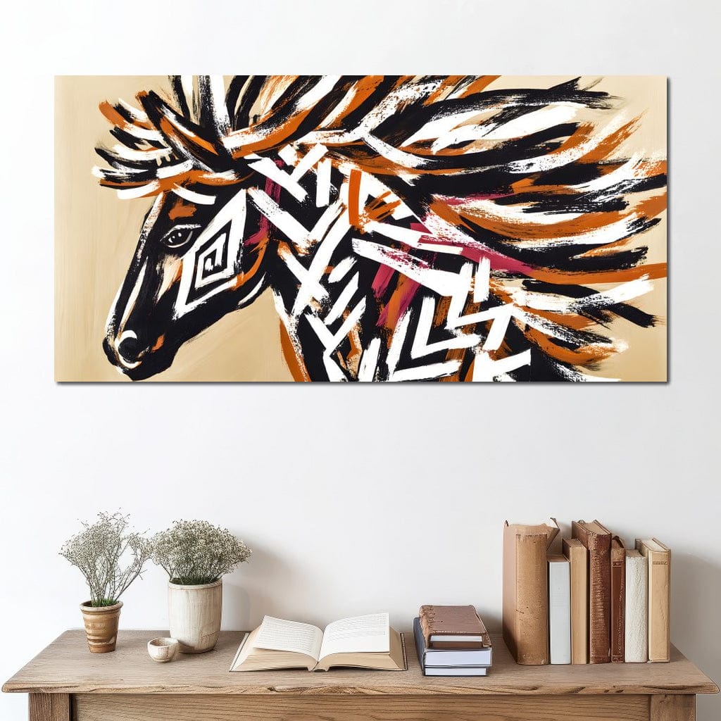tablou canvas cu un cal negru, pictat in dungi albe si portocalii, pe fundal bej