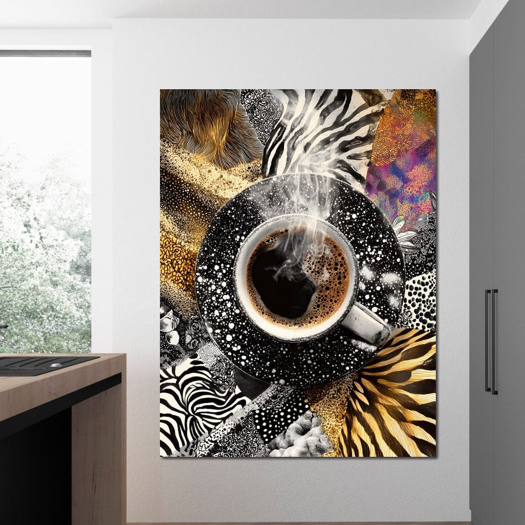 tablou canvas cu o cafea espresso fierbinte, cu aburi, pe fundal cu diverse forme de animal print