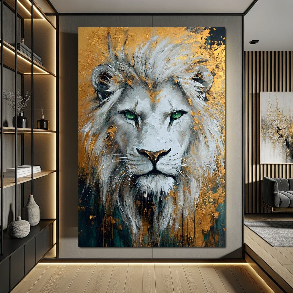 tablou canvas cu un chip de leu alb, pe fundal abstract cu accente aurii si negre