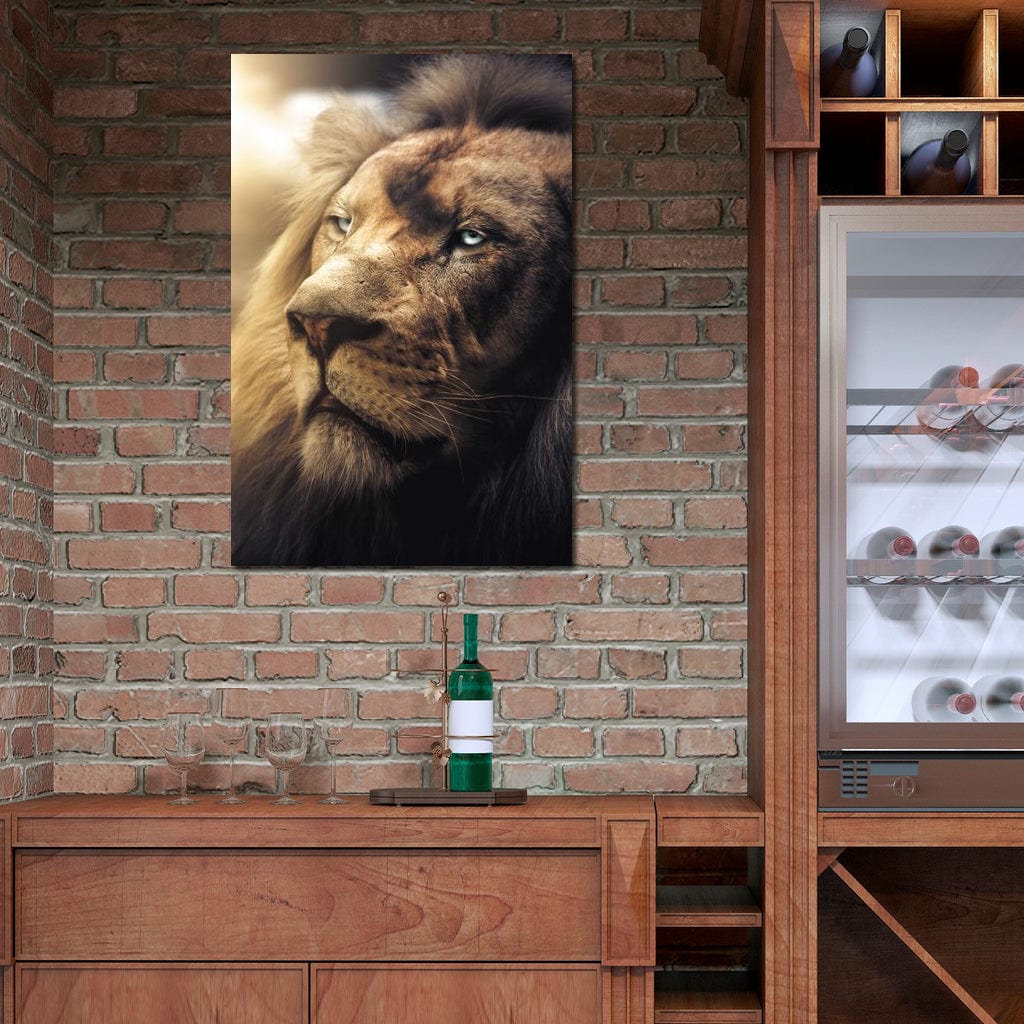 tablou canvas cu portretul unui leu cu ochi albastri, pe fundal luminat