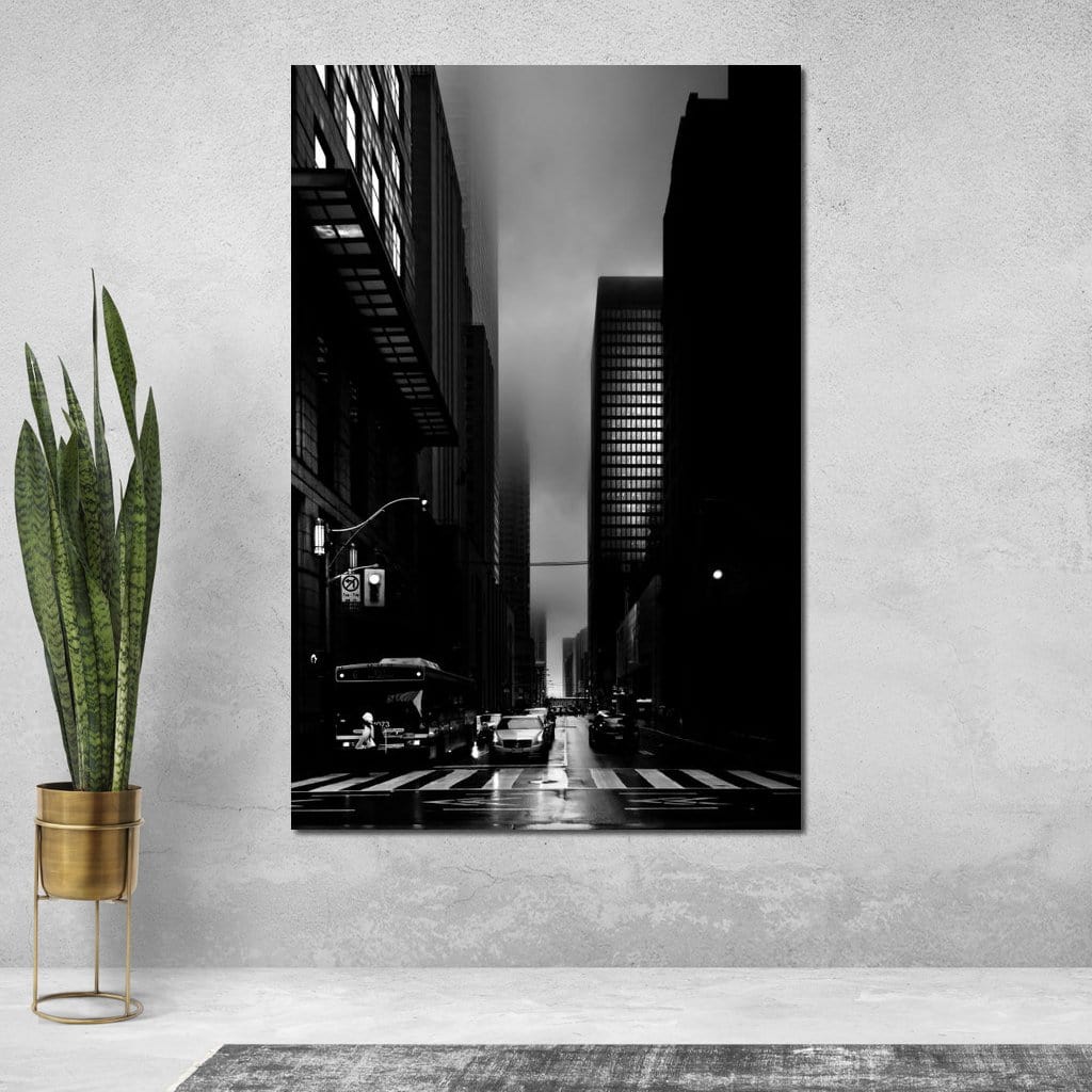 Tablou Canvas Premium, LuxCanva® O1063, Toronto in Liniste, Negru, Gri, Monocrom, Pieton, Trecere, Cladiri, Zare, Nocturn, Intuneric, Ceata, Fantoma, Ploaie, Umbra, Sinistru, Birou, Living, Dormitor