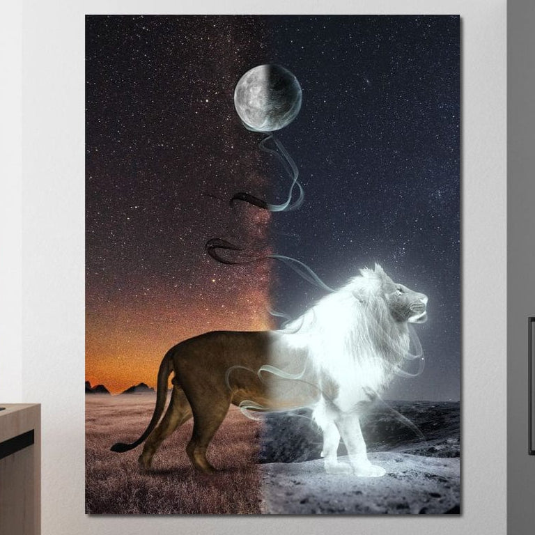 tablou canvas cu un leu in dualitate, pe fundal cosmic cu stele si luna plina