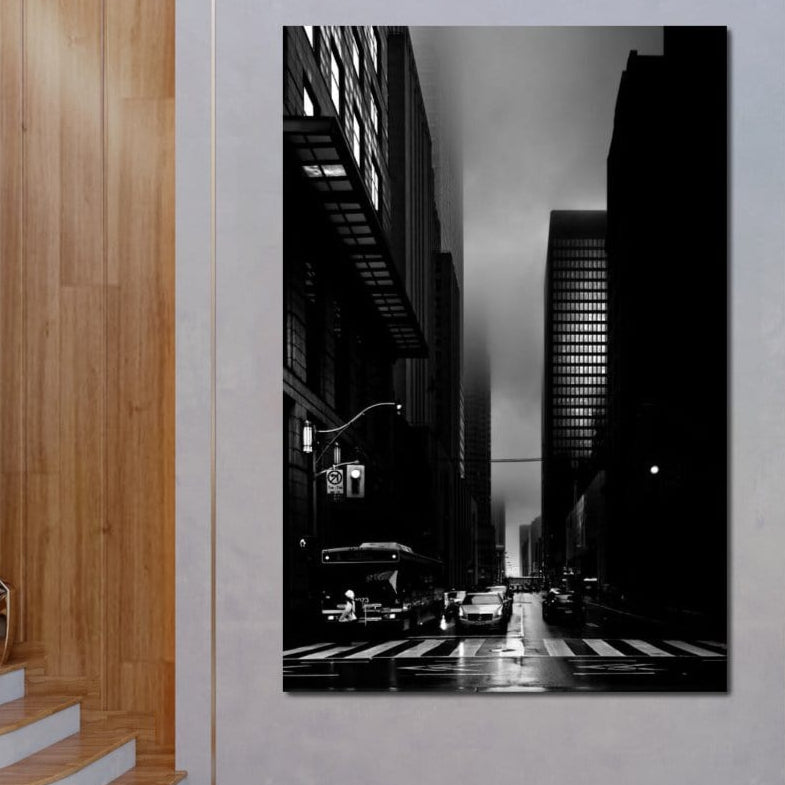 Tablou Canvas Premium, LuxCanva® O1063, Toronto in Liniste, Negru, Gri, Monocrom, Pieton, Trecere, Cladiri, Zare, Nocturn, Intuneric, Ceata, Fantoma, Ploaie, Umbra, Sinistru, Birou, Living, Dormitor