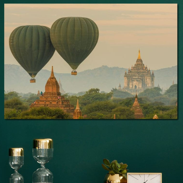 Tablou Canvas Premium, LuxCanva® O1040, Aventura in Myanmar, Zbor, Balon, Aur, Templu, Cer, Pamant, Magie, Asia, Calatorie, Rasarit, Libertate, Budism, Pagode, Liniste, Birou, Living, Dormitor