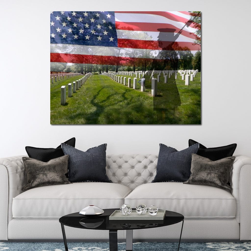 tablou canvas cu umbra unui soldat si steagul american intr-un cimitir militar