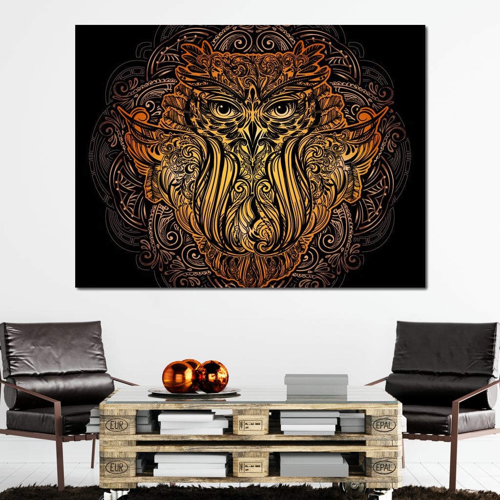 tablou canvas cu o bufnita ornamentala stil mandala, in tonuri aurii pe fundal negru