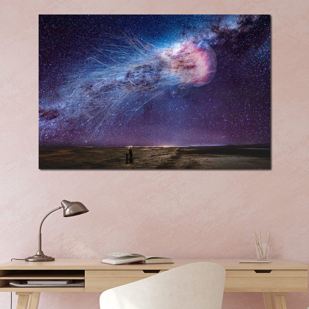 tablou canvas cu o meduza uriasa traversand cerul instelat, fiind privita de doi copii