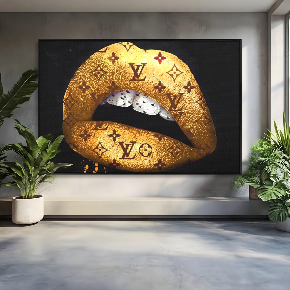 Tablou Canvas Premium, LuxCanva® A1216, Lips Vuitton, Decorativ, Dressing, Luxury Brands, Buze, Gold, Louis Vuitton, Living, Culori Vibrante