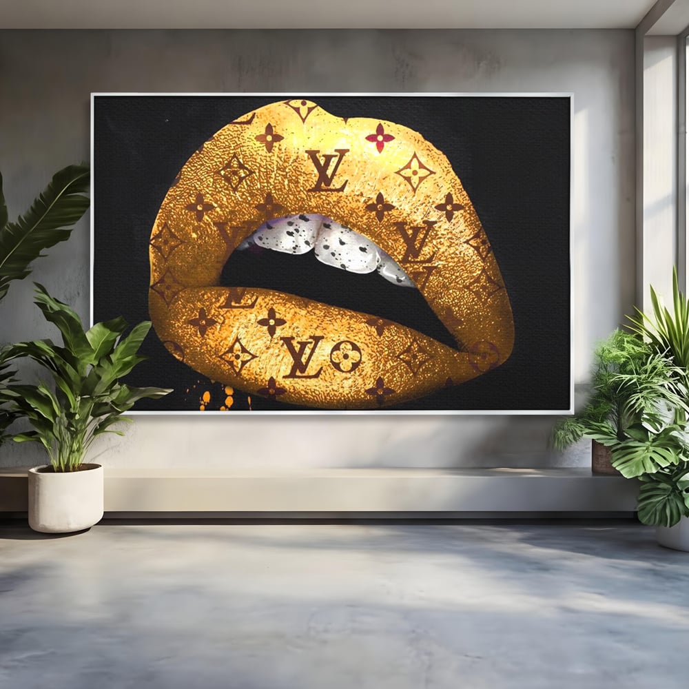 Tablou Canvas Premium, LuxCanva® A1216, Lips Vuitton, Decorativ, Dressing, Luxury Brands, Buze, Gold, Louis Vuitton, Living, Culori Vibrante