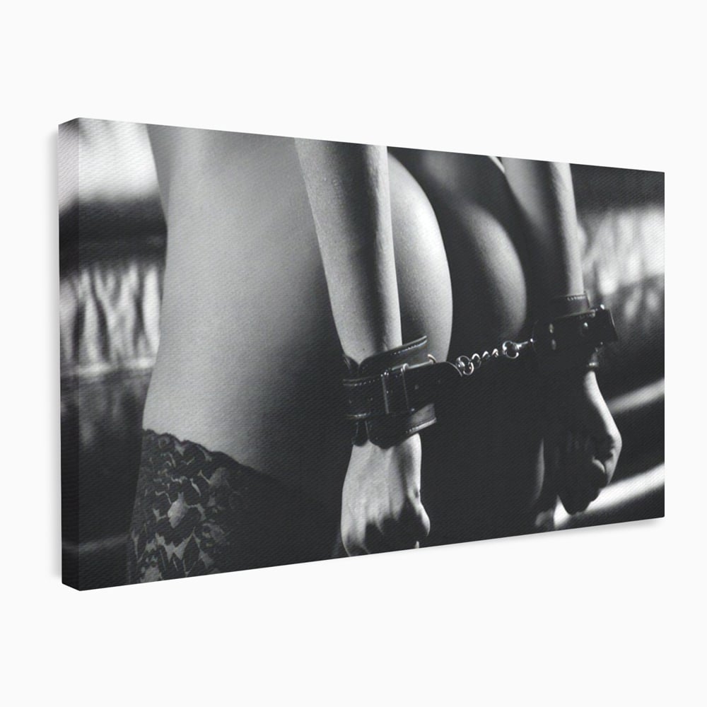 Leinwand Premium Canvas Wandkunst LuxCanva® A1329, Erotische Kunst , Lebendig, Sexy, Nackt, Handschellen, Sexy Körper, Studio, Kräftige Farben