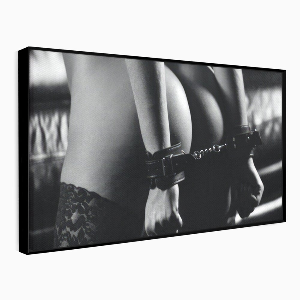Leinwand Premium Canvas Wandkunst LuxCanva® A1329, Erotische Kunst , Lebendig, Sexy, Nackt, Handschellen, Sexy Körper, Studio, Kräftige Farben