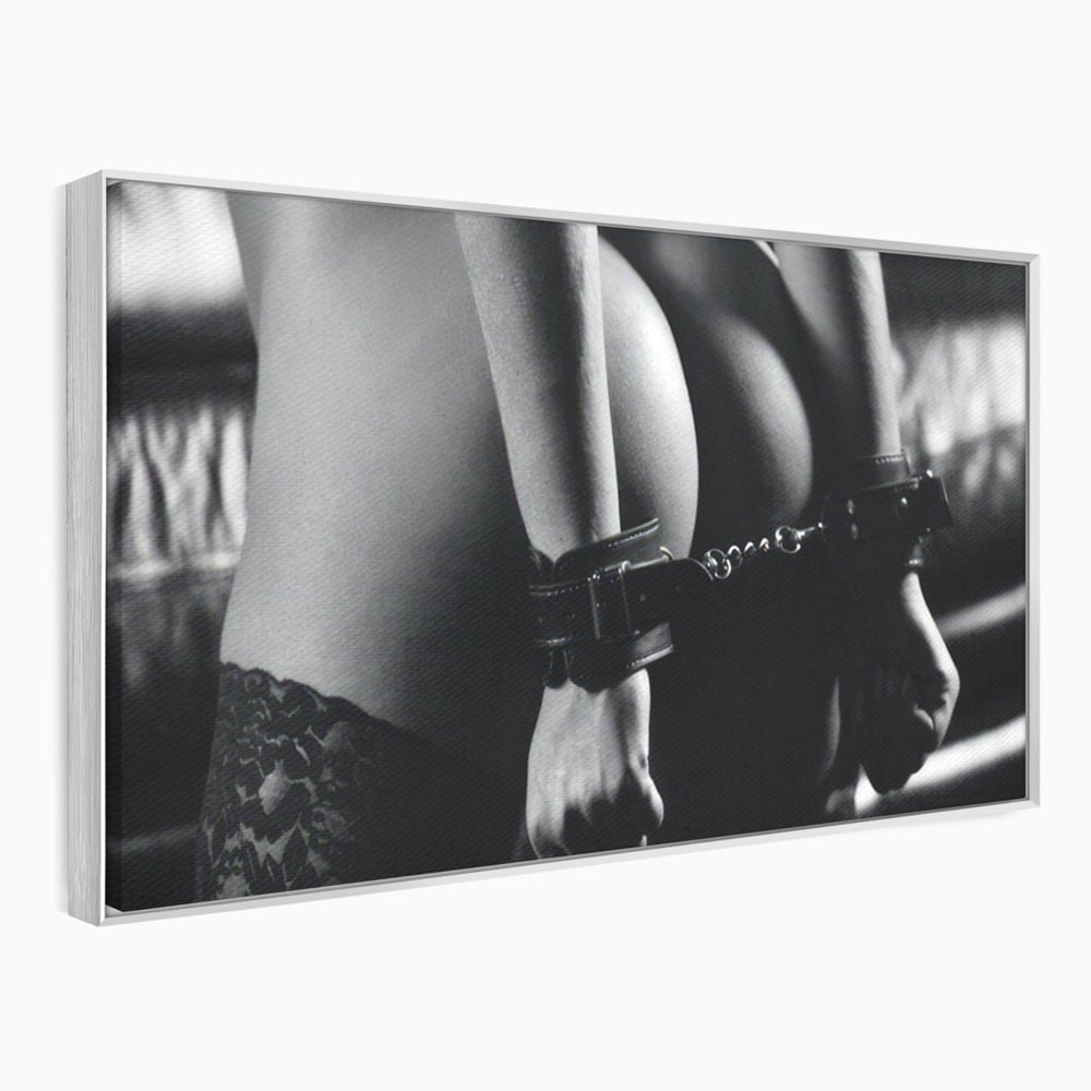 Leinwand Premium Canvas Wandkunst LuxCanva® A1329, Erotische Kunst , Lebendig, Sexy, Nackt, Handschellen, Sexy Körper, Studio, Kräftige Farben