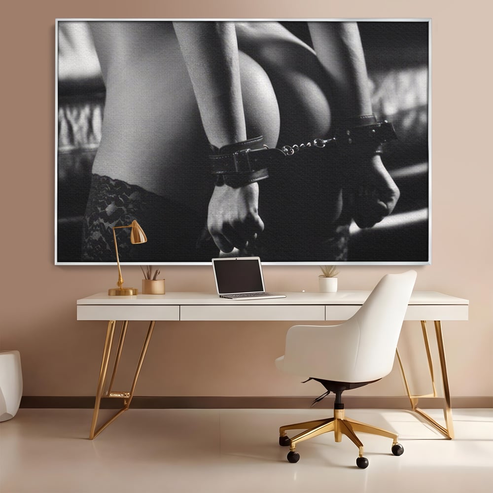 Leinwand Premium Canvas Wandkunst LuxCanva® A1329, Erotische Kunst , Lebendig, Sexy, Nackt, Handschellen, Sexy Körper, Studio, Kräftige Farben