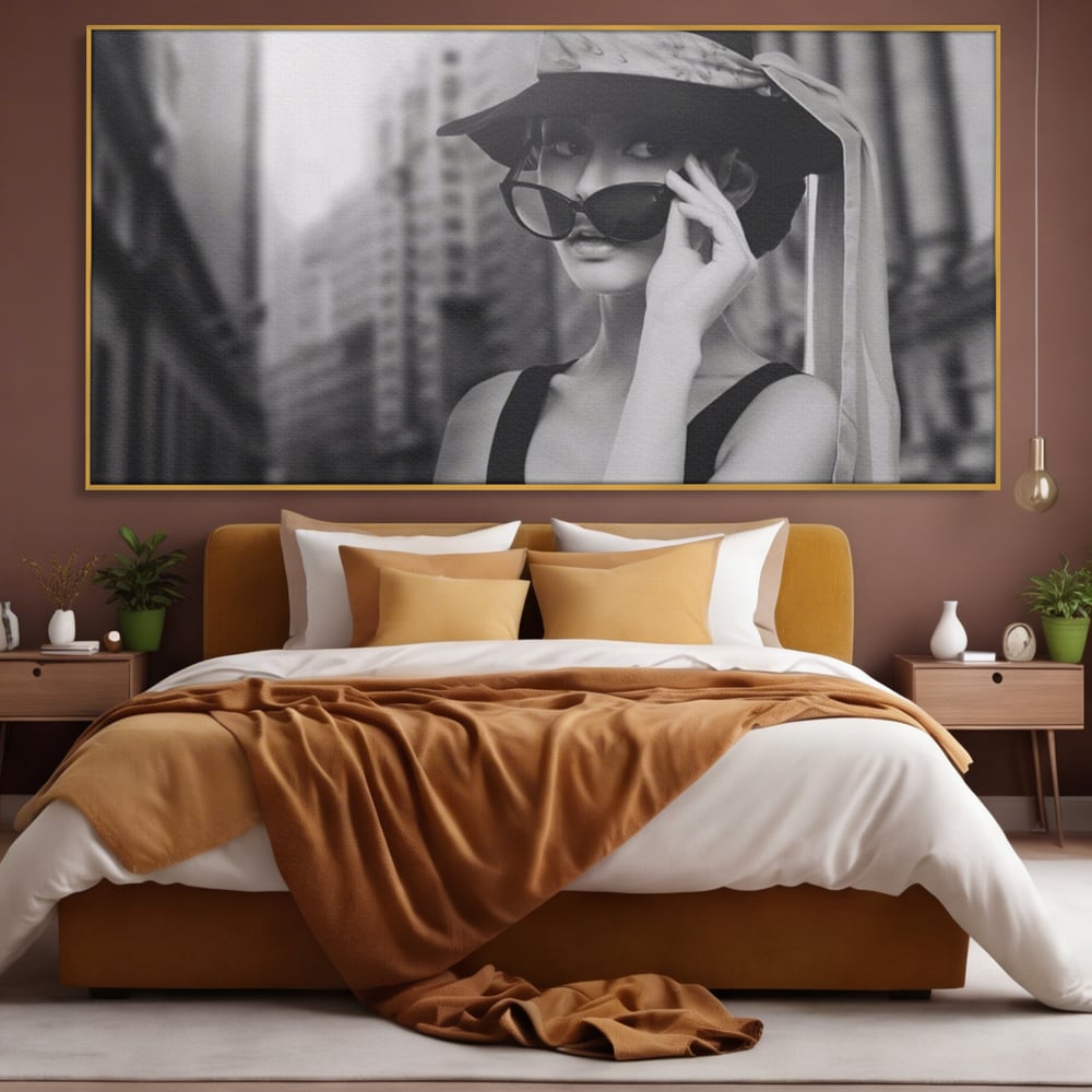Tablou Canvas Premium LuxCanva® A1356, Beautiful Girl , Frumusete, Oras, Palarie, Ochelari, Living, Alb-Negru