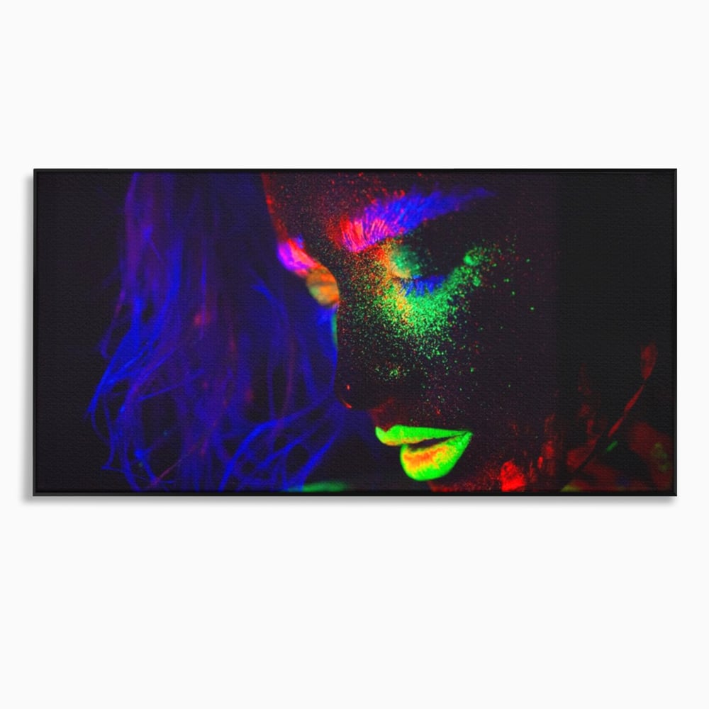 Leinwand Premium Canvas Wandkunst LuxCanva® A1357, Buntes Mädchen, Hübsch, Neon, Glitter, Phosphoreszierend, Lebendige Farben