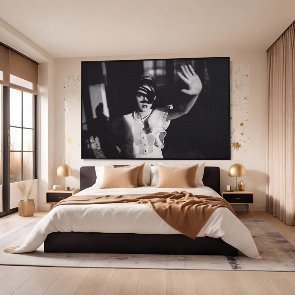 Tablou Canvas Premium LuxCanva® A1358, Elegant Lady , Frumusete, Dormitor, Femeie, Living, Alb-Negru
