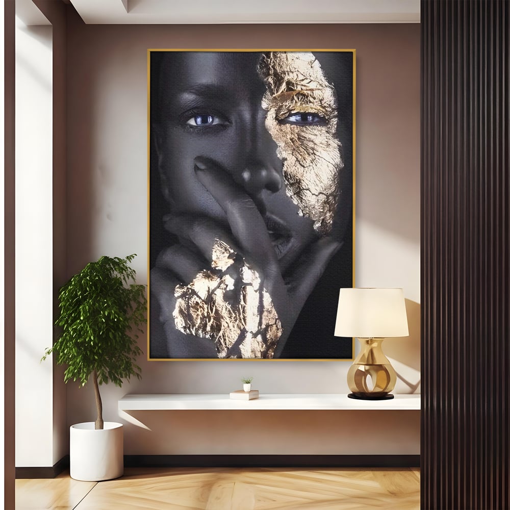 Tablou Canvas Premium LuxCanva® A1453, Stare Aurie , Decorativ, Living, Frumusete, Femeie Cu Ochi Albastri, Mister, Living, Culori Vibrante