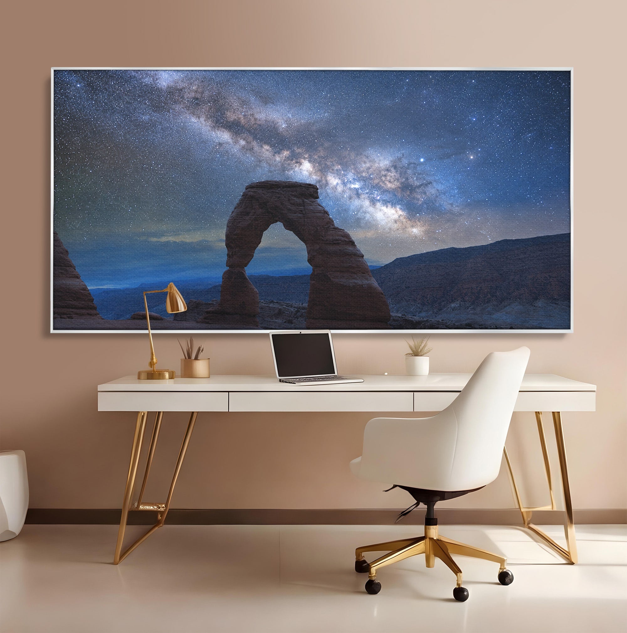 Tablou Canvas Premium LuxCanva® A1757, Arcul Sub Calea Lactee, Arcul, Calea Lactee, Peisaj, Noapte, Living, Dormitor, Culori Vibrante