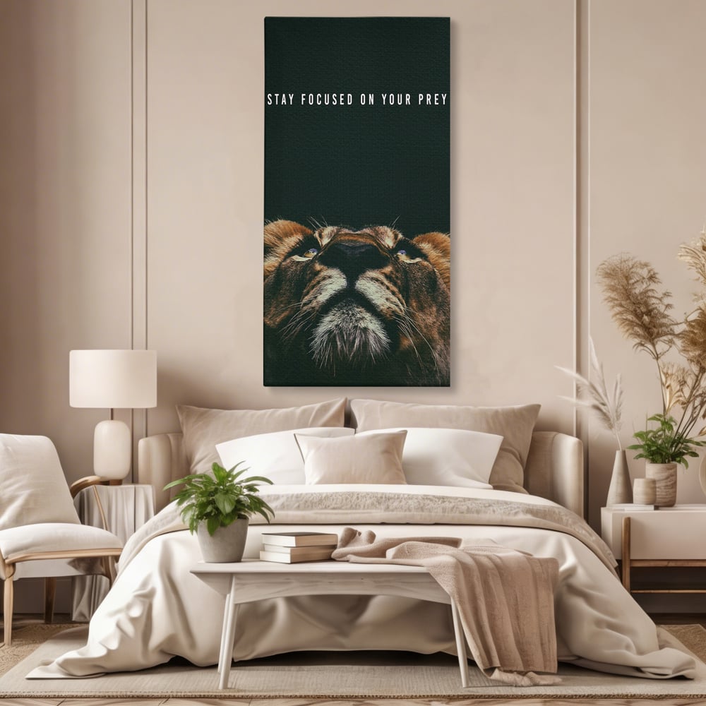 Tablou Canvas Premium LuxCanva® B1035, Stay Focused On Your Prey , Decorativ, Concentrare, Putere, Leu, Motivational, Culori Vibrante