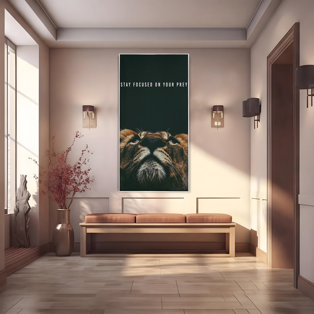 Tablou Canvas Premium LuxCanva® B1035, Stay Focused On Your Prey , Decorativ, Concentrare, Putere, Leu, Motivational, Culori Vibrante