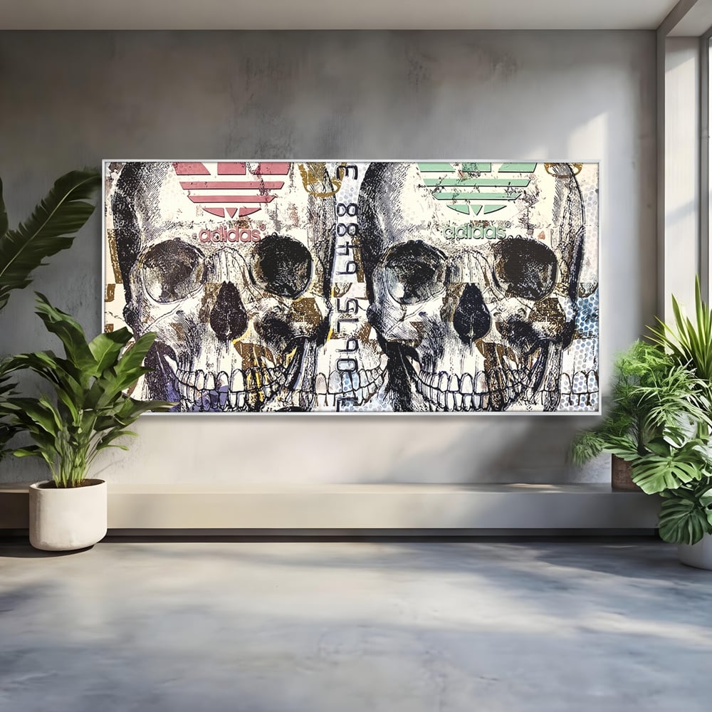 Tablou Canvas Premium, LuxCanva® B1088, Cranii Adidas, Birou, Rolex, Card Bancar, MasterCard, Adidas, Gucci, Culori Vibrante