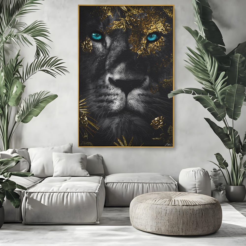 Tablou Canvas Premium LuxCanva® B1089, Frumusetea Leului Cu Ochi Albastrii , Birou, Leu, Rege, Savana, Living, Albastru, Negru, Auriu