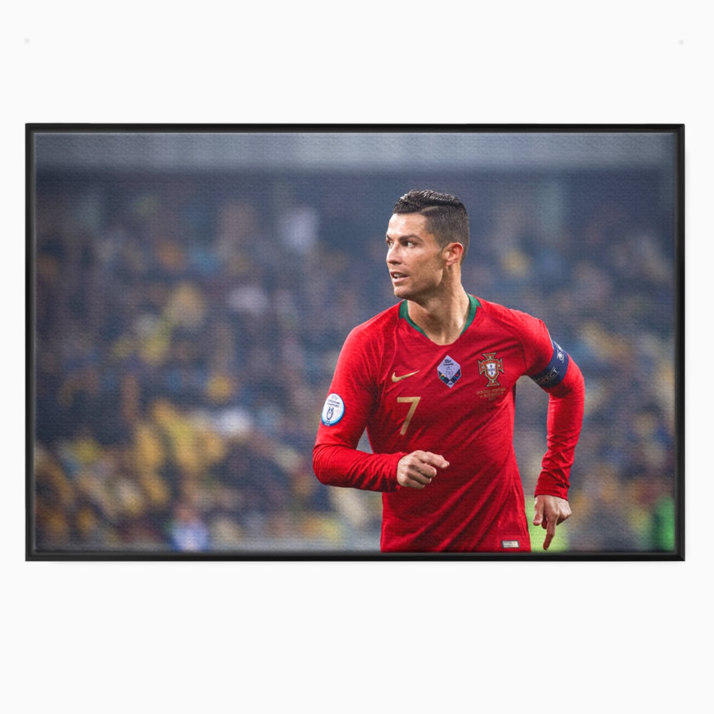 Tablou Canvas Premium LuxCanva® C1053, Cristiano Ronaldo , Culori, Capitan, Portugalia, The Best Ever, Camera Copilului, Gaming Room, Relaxare, Culori Vibrante
