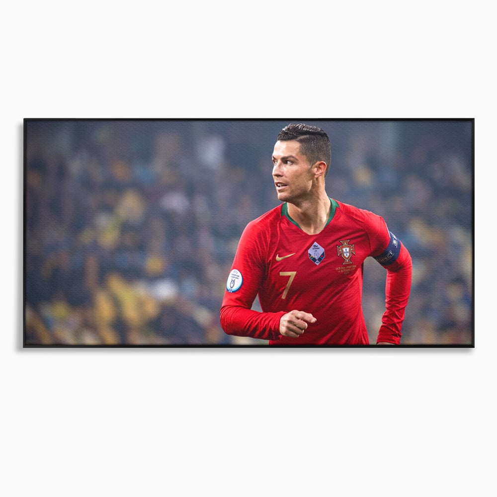 Tablou Canvas Premium LuxCanva® C1053, Cristiano Ronaldo , Culori, Capitan, Portugalia, The Best Ever, Camera Copilului, Gaming Room, Relaxare, Culori Vibrante