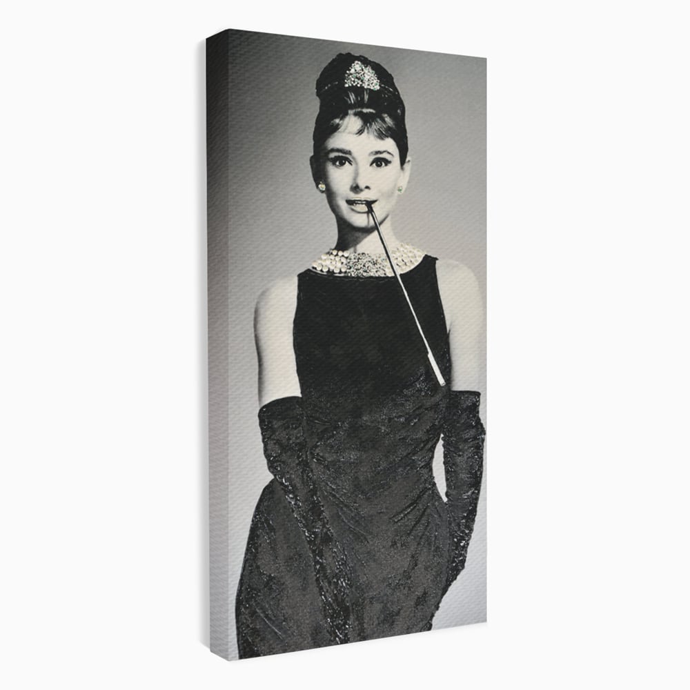 Tablou Canvas Premium LuxCanva® C1072, Beatiful Audrey Hepburn , Diva, Beauty, Audrey Hepburn, Living Room, Office, Relaxare, Culori Vibrante