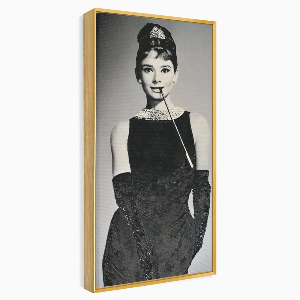 Tablou Canvas Premium LuxCanva® C1072, Beatiful Audrey Hepburn , Diva, Beauty, Audrey Hepburn, Living Room, Office, Relaxare, Culori Vibrante