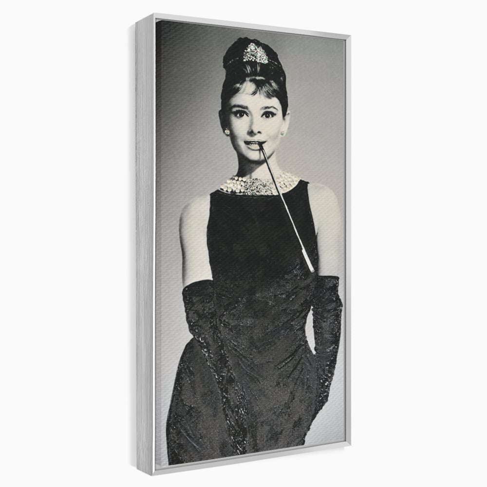 Tablou Canvas Premium LuxCanva® C1072, Beatiful Audrey Hepburn , Diva, Beauty, Audrey Hepburn, Living Room, Office, Relaxare, Culori Vibrante