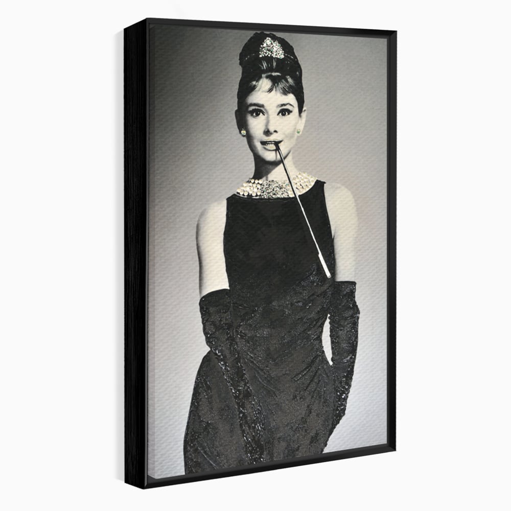 Tablou Canvas Premium LuxCanva® C1072, Beatiful Audrey Hepburn , Diva, Beauty, Audrey Hepburn, Living Room, Office, Relaxare, Culori Vibrante