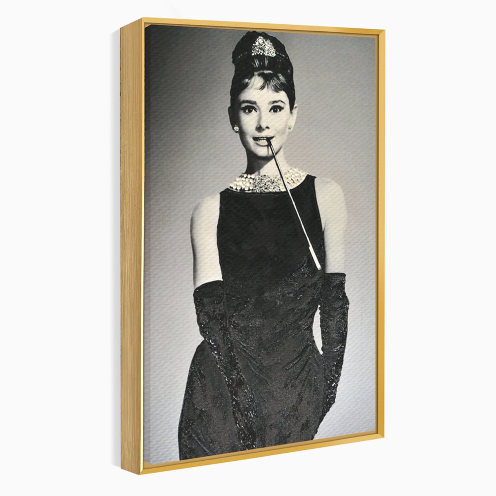 Tablou Canvas Premium LuxCanva® C1072, Beatiful Audrey Hepburn , Diva, Beauty, Audrey Hepburn, Living Room, Office, Relaxare, Culori Vibrante