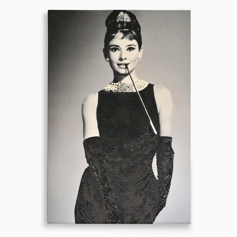 Tablou Canvas Premium LuxCanva® C1072, Beatiful Audrey Hepburn , Diva, Beauty, Audrey Hepburn, Living Room, Office, Relaxare, Culori Vibrante