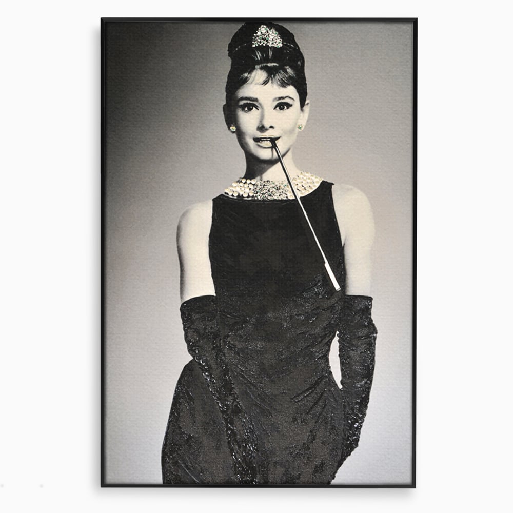 Tablou Canvas Premium LuxCanva® C1072, Beatiful Audrey Hepburn , Diva, Beauty, Audrey Hepburn, Living Room, Office, Relaxare, Culori Vibrante