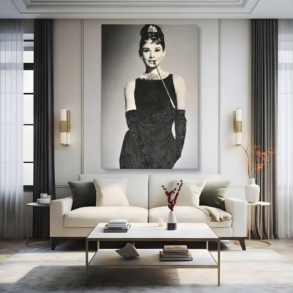 Tablou Canvas Premium LuxCanva® C1072, Beatiful Audrey Hepburn , Diva, Beauty, Audrey Hepburn, Living Room, Office, Relaxare, Culori Vibrante