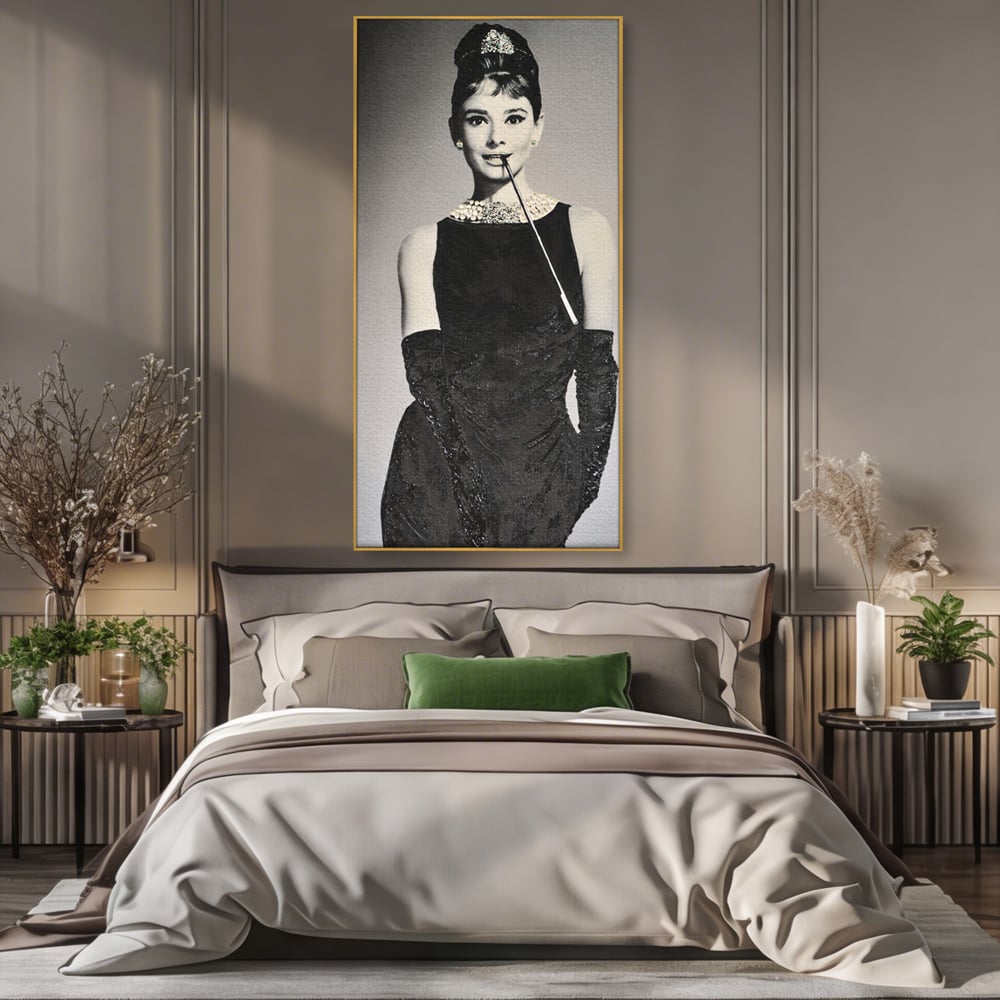 Tablou Canvas Premium LuxCanva® C1072, Beatiful Audrey Hepburn , Diva, Beauty, Audrey Hepburn, Living Room, Office, Relaxare, Culori Vibrante